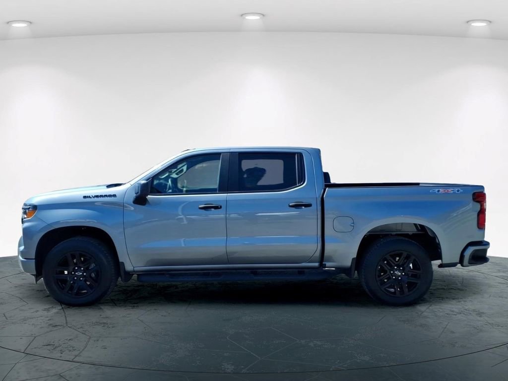 Used 2023 Chevrolet Silverado 1500 Custom w/ LPO, Dark Essentials Package AWD/4WD image 6