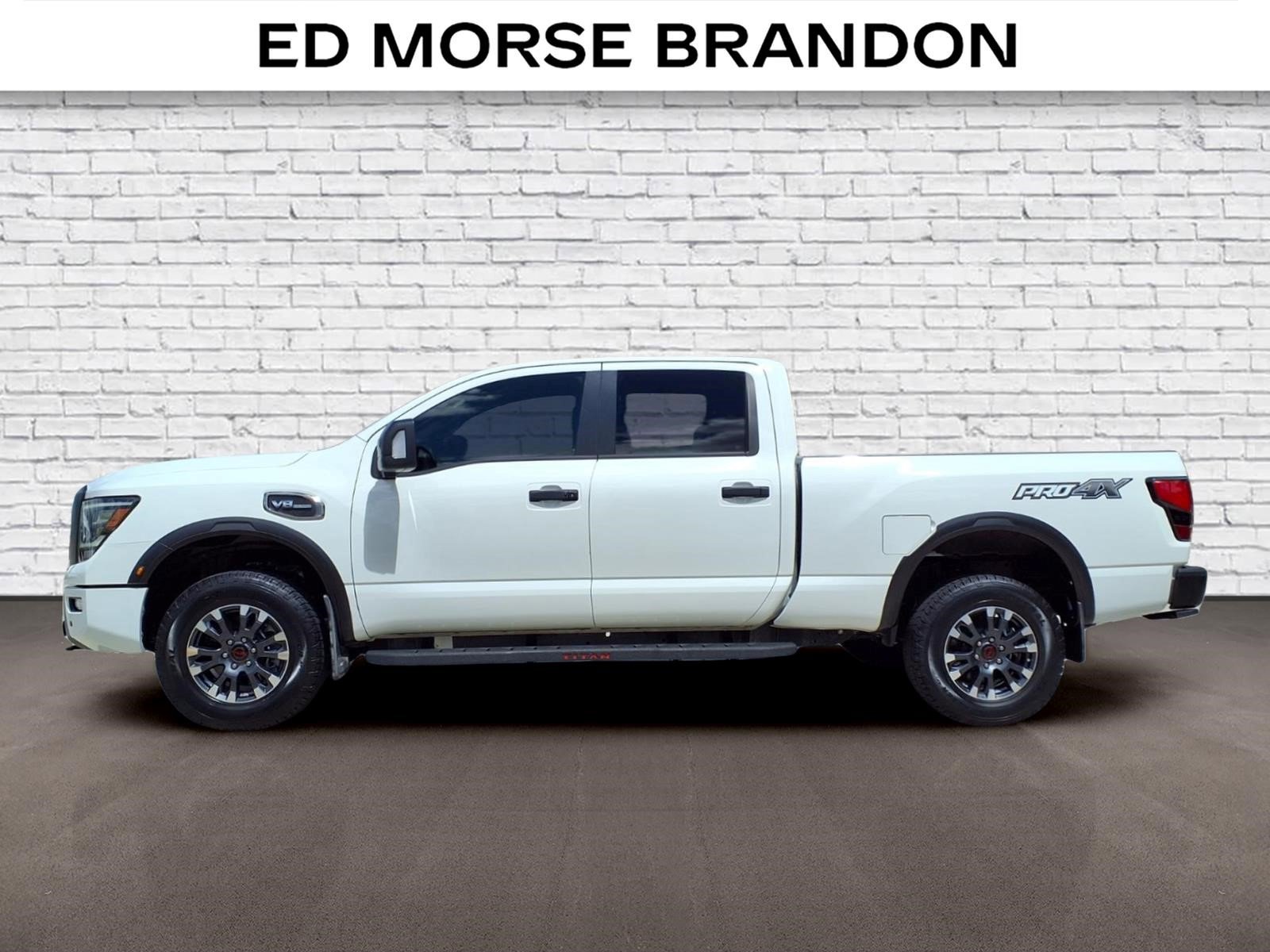 Used 2023 Nissan Titan PRO-4X AWD/4WD image 2