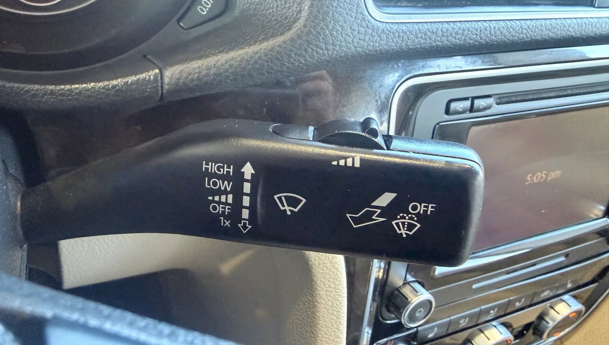 Used 2014 Volkswagen Passat TDI SEL Premium image 13