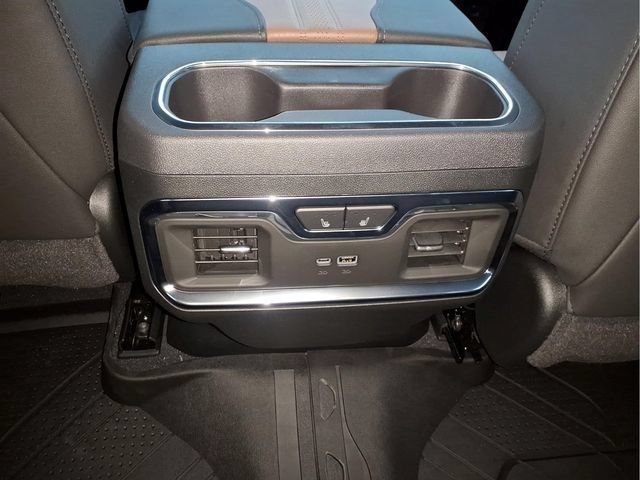 New 2026 Chevrolet Silverado 1500 High Country AWD/4WD image 11