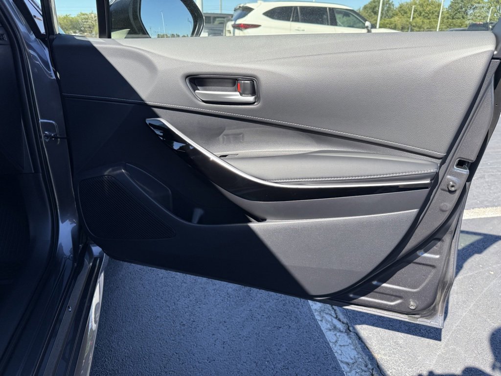 Certified 2025 Toyota Corolla XSE image 38