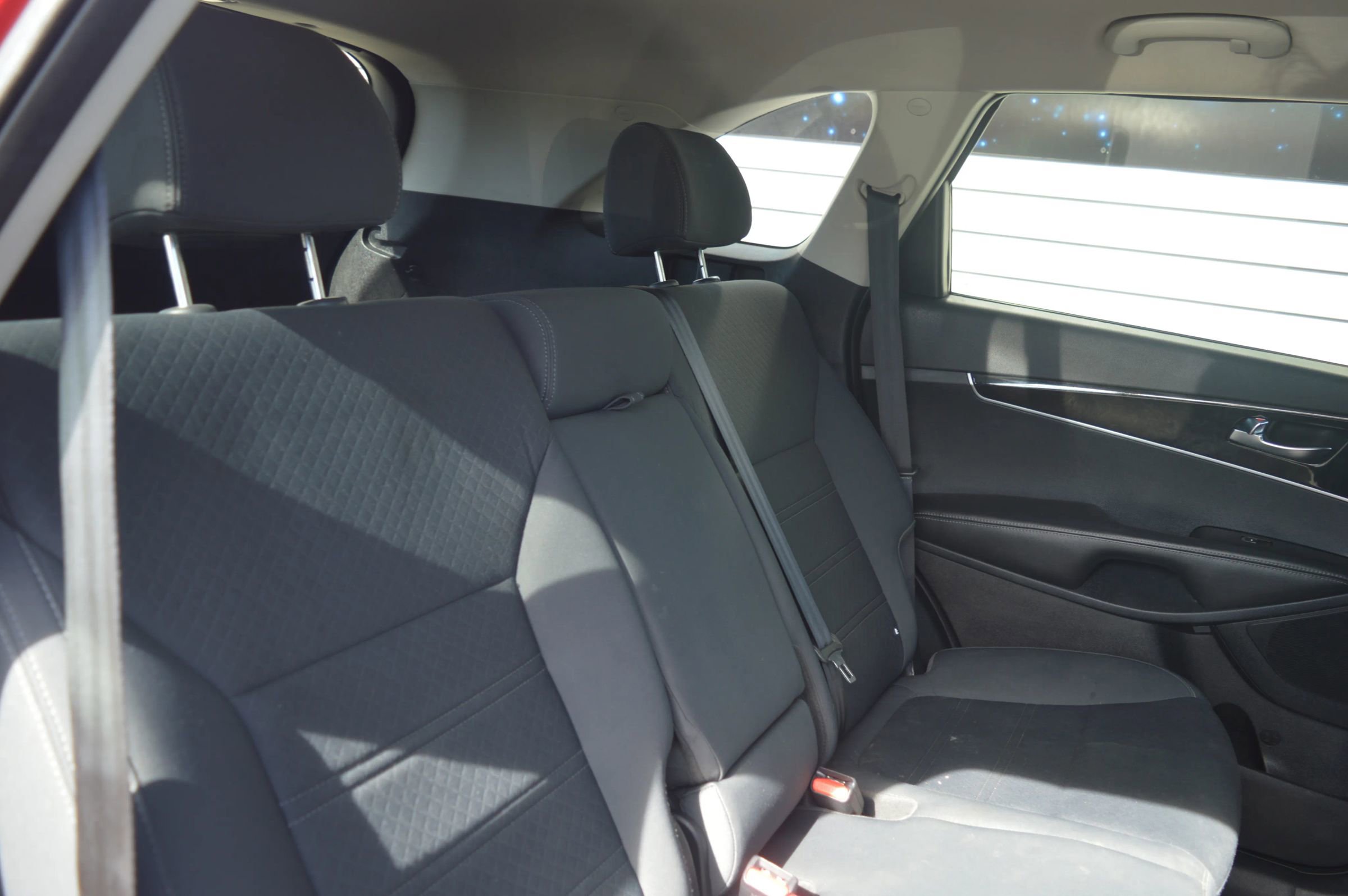 Used 2016 Kia Sorento LX w/ LX Convenience Package image 26