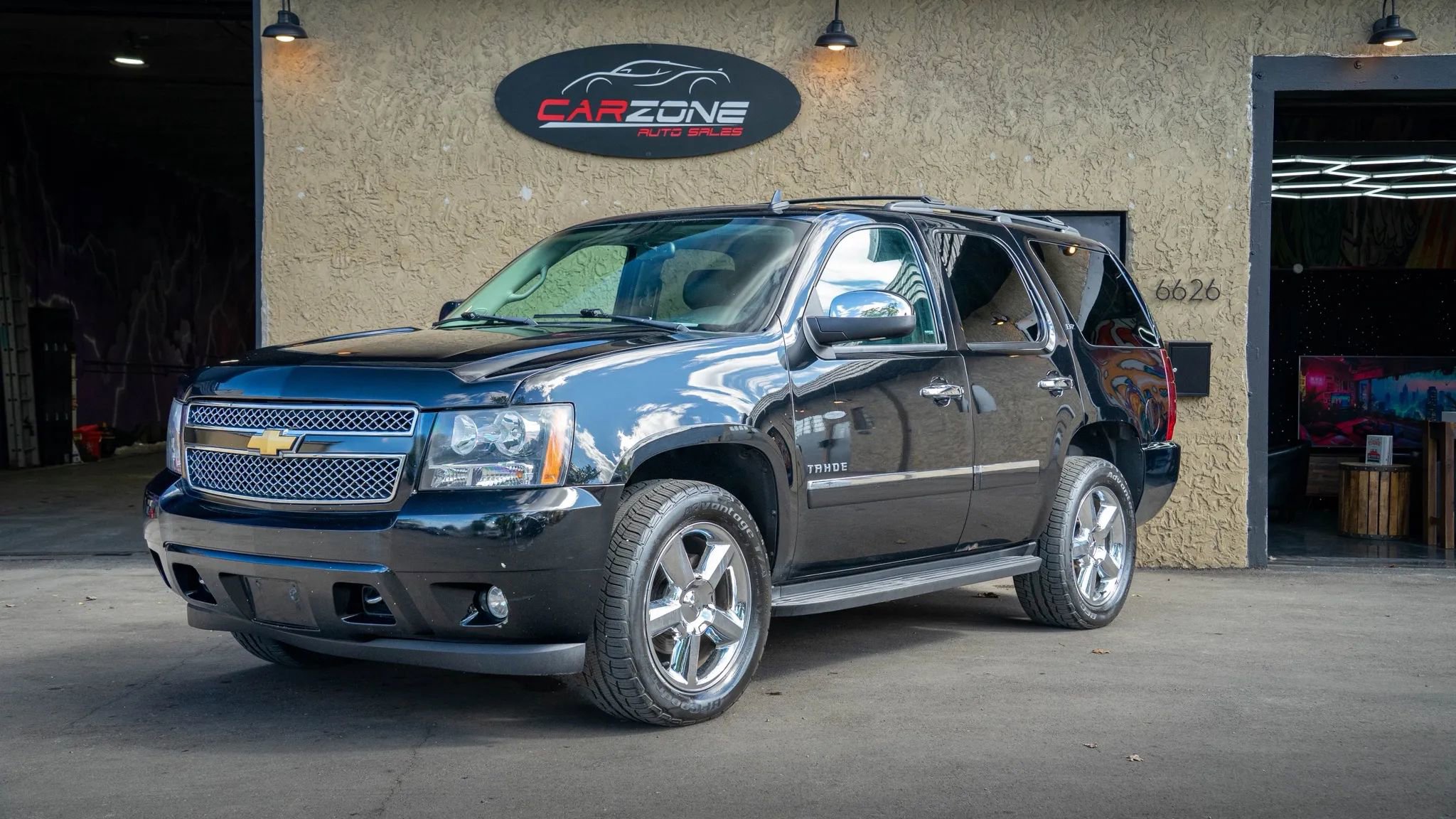 Used 2014 Chevrolet Tahoe LTZ AWD/4WD image 1