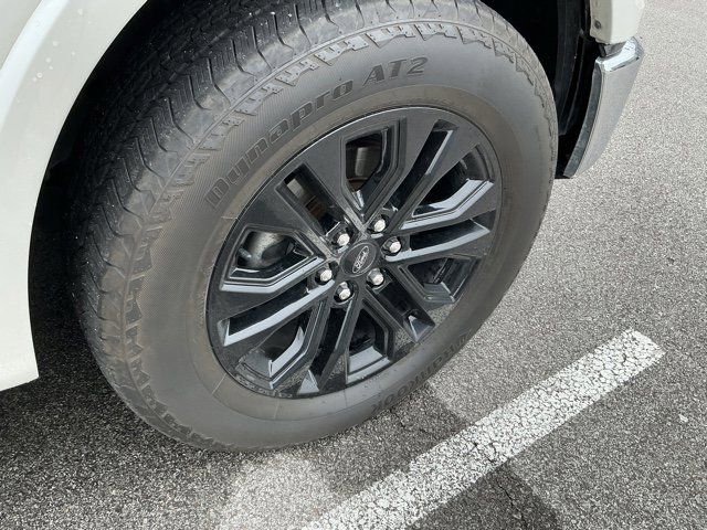 Used 2017 Ford F150 Lariat w/ Equipment Group 502A Luxury image 22