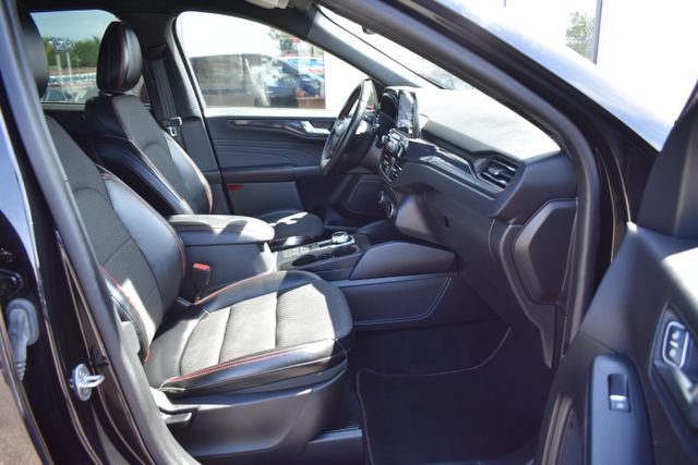 Used 2023 Ford Escape ST-Line AWD/4WD image 42