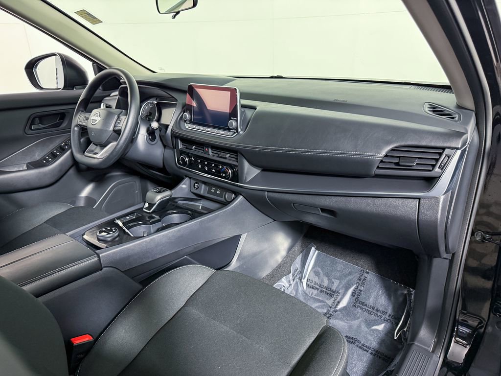 Certified 2025 Nissan Rogue S image 11