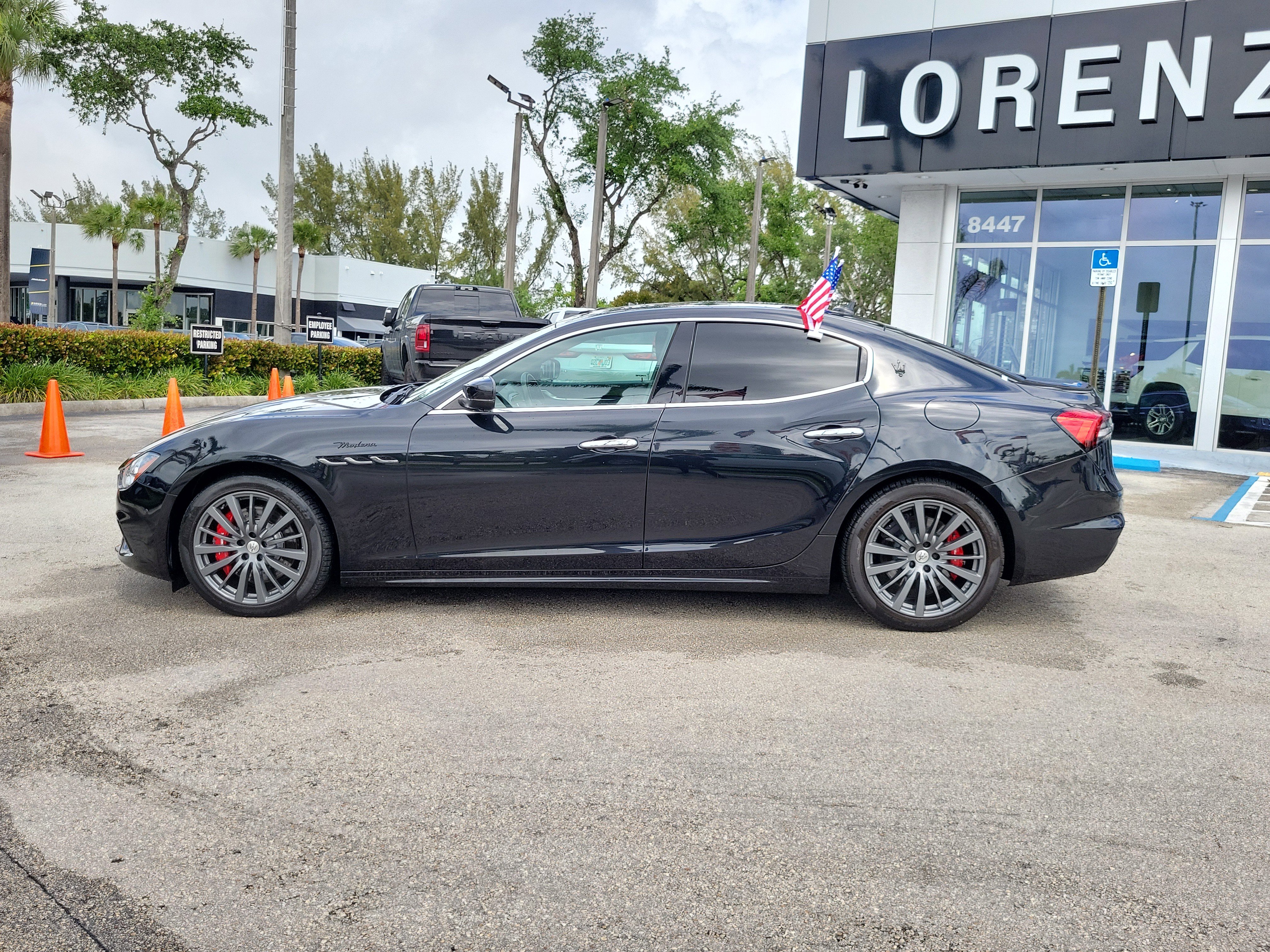 Used 2022 Maserati Ghibli Modena image 8