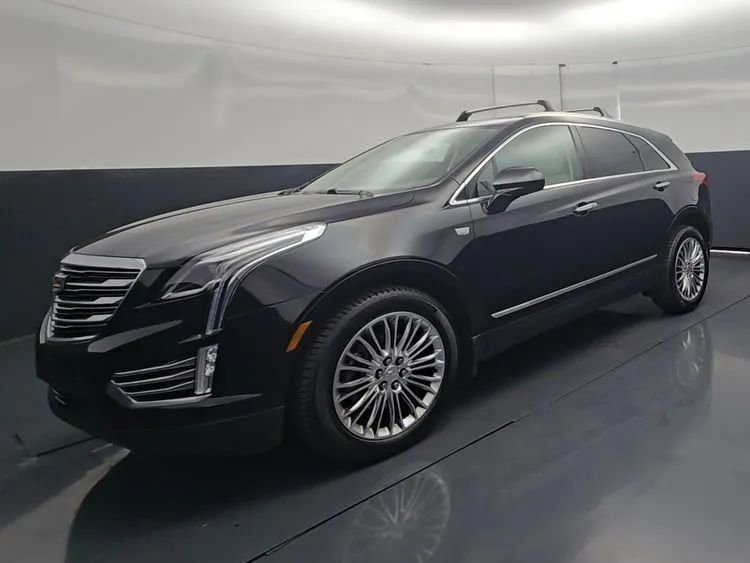 Used 2017 Cadillac XT5 Premium Luxury FWD image 6