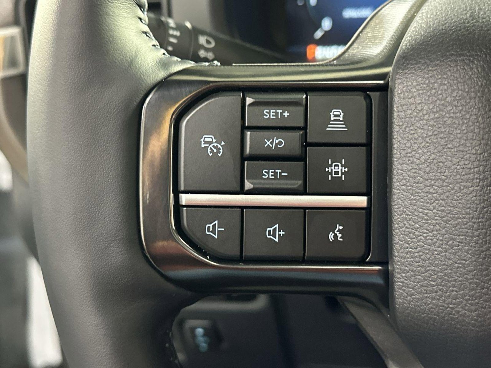 New 2025 Ford F150 Platinum w/ Equipment Group 702A High image 19