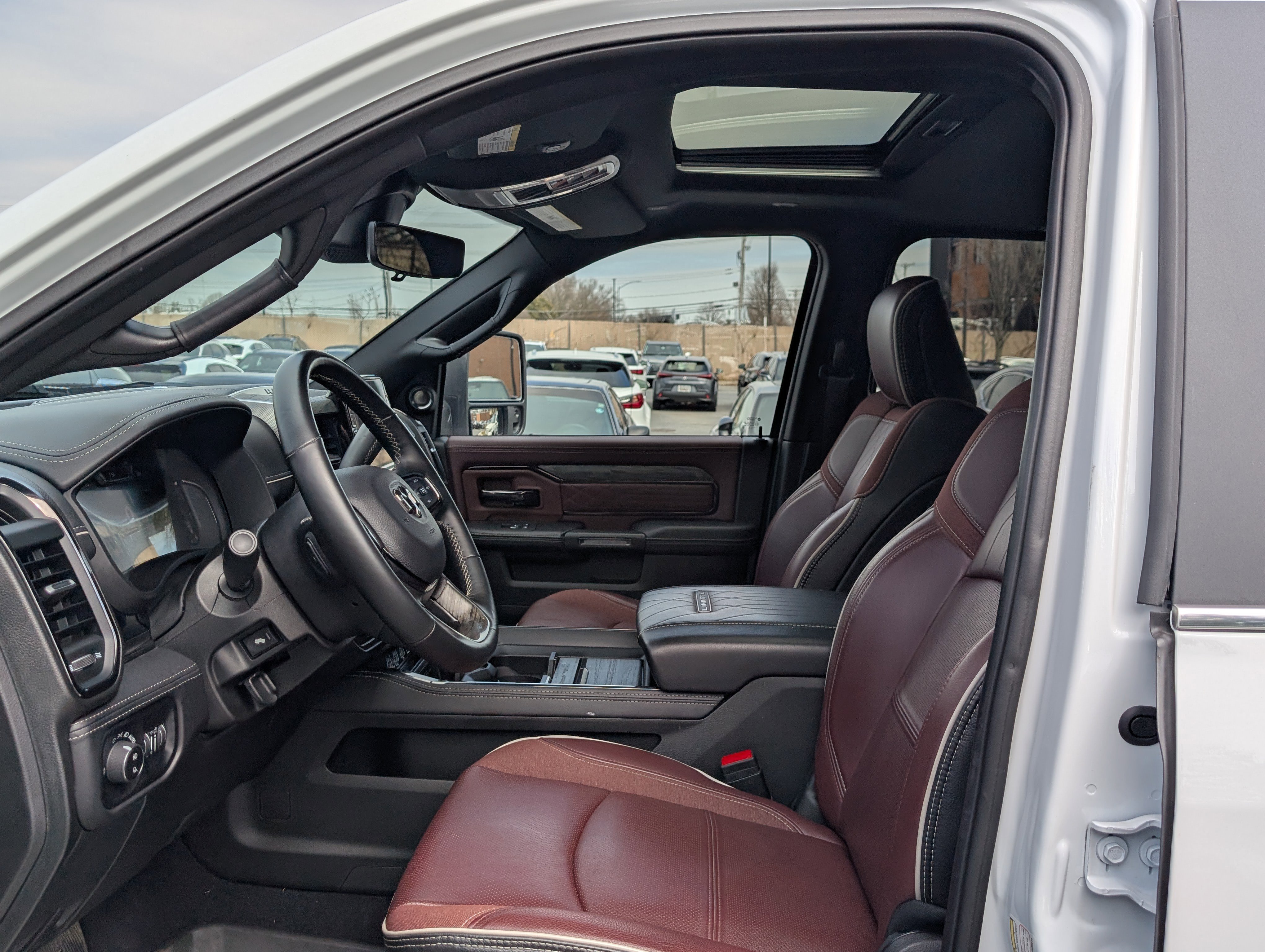 Used 2025 RAM 3500 Limited image 17