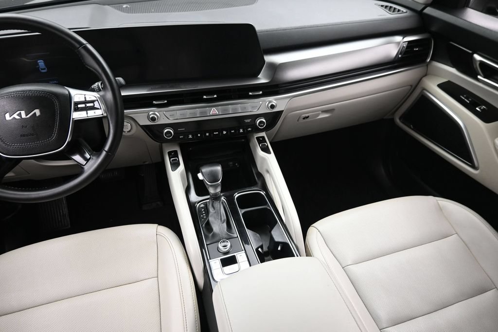 Used 2023 Kia Telluride S w/ S Sunroof Package FWD image 13