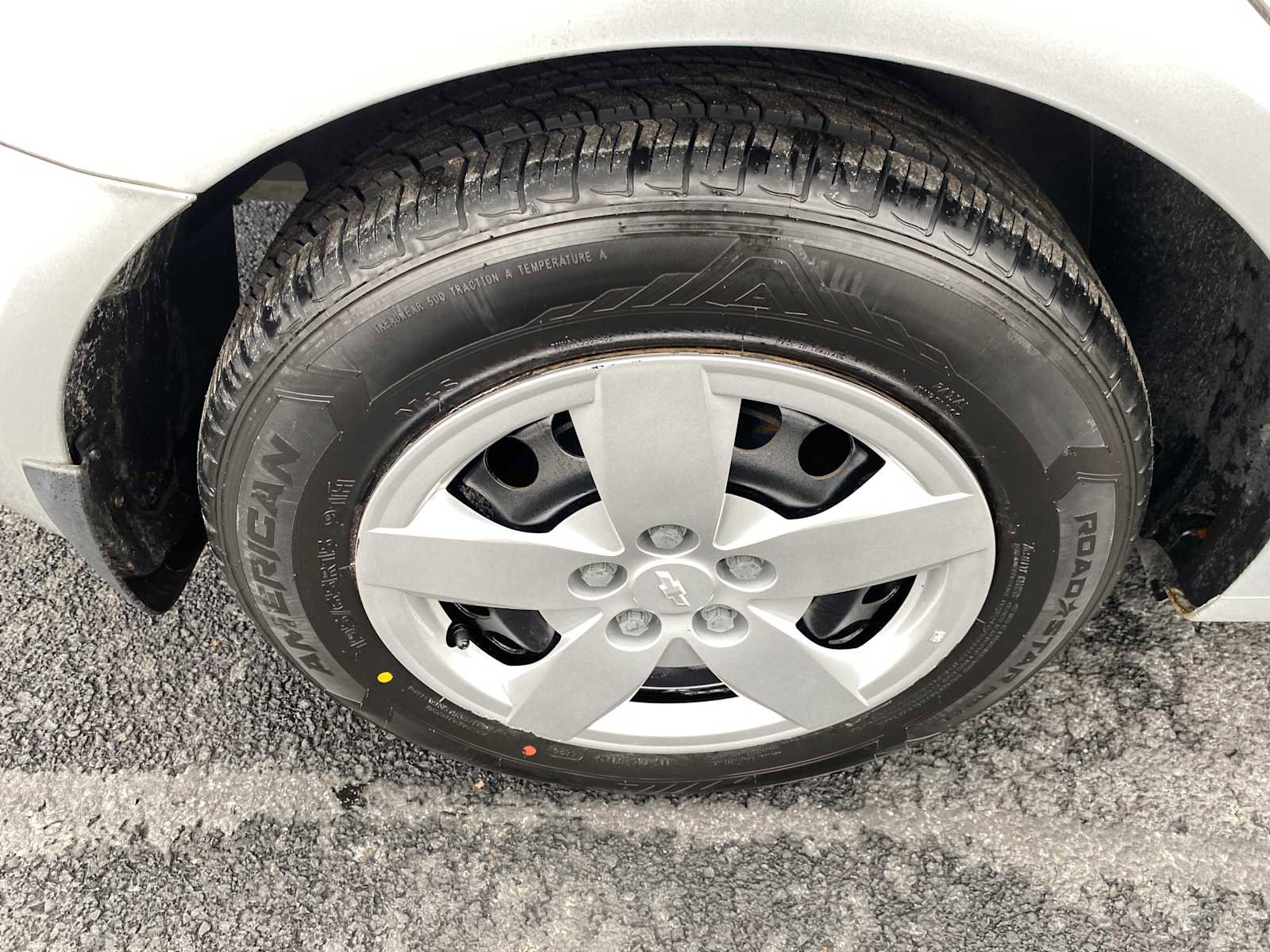 Used 2013 Chevrolet Sonic LS image 32