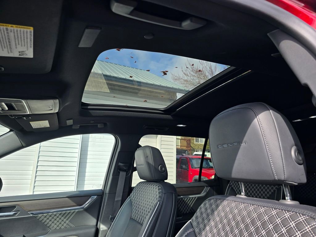 Used 2024 GMC Acadia Denali w/ Super Cruise Package image 25
