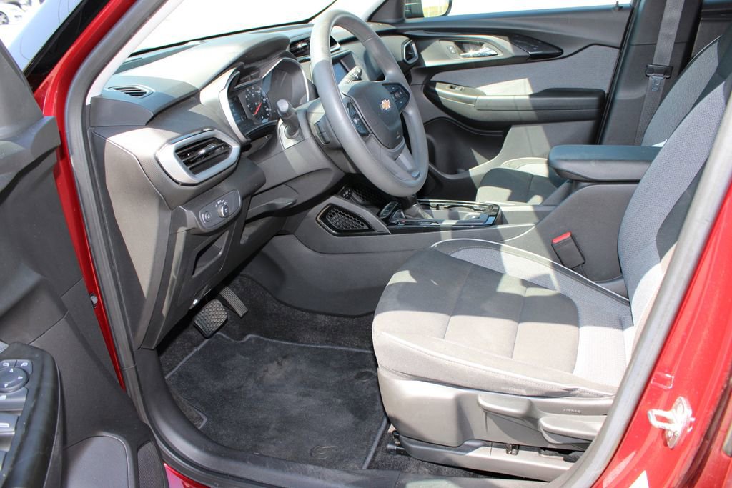 Used 2023 Chevrolet TrailBlazer LS image 11
