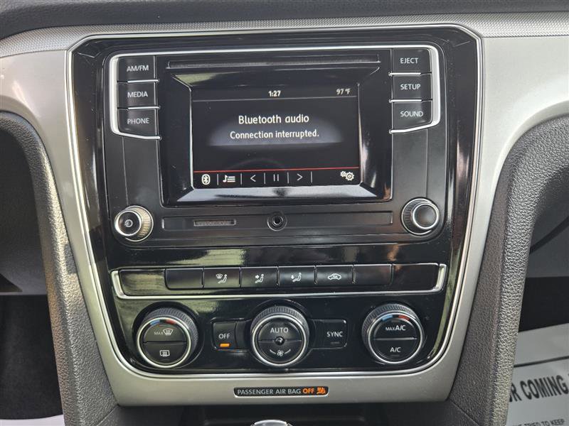 Used 2016 Volkswagen Passat 1.8T S image 30