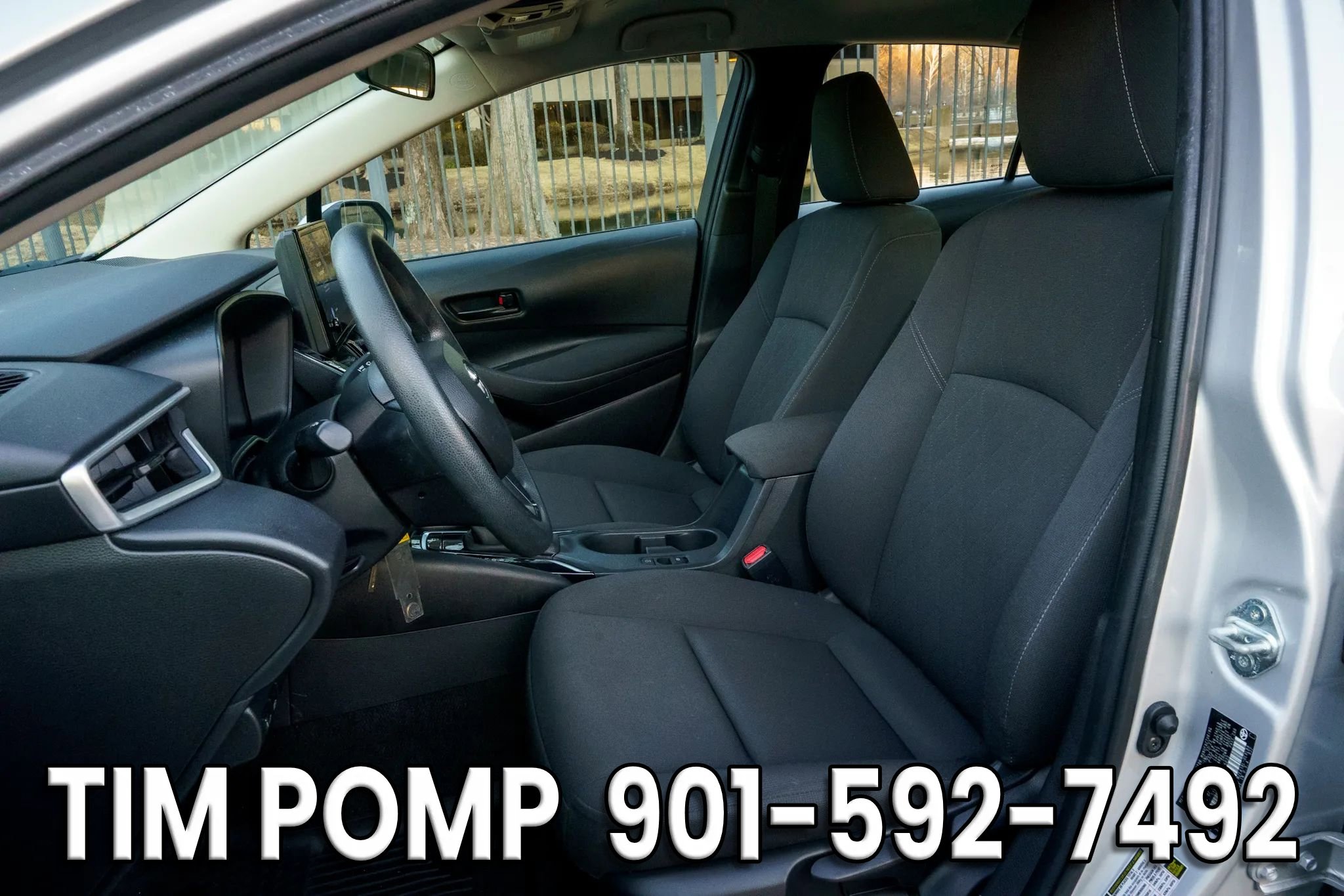 Used 2024 Toyota Corolla LE image 11