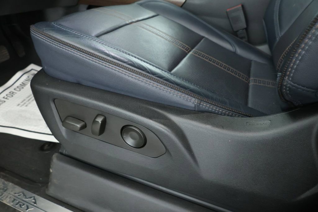 Used 2022 Chevrolet Silverado 1500 High Country image 10