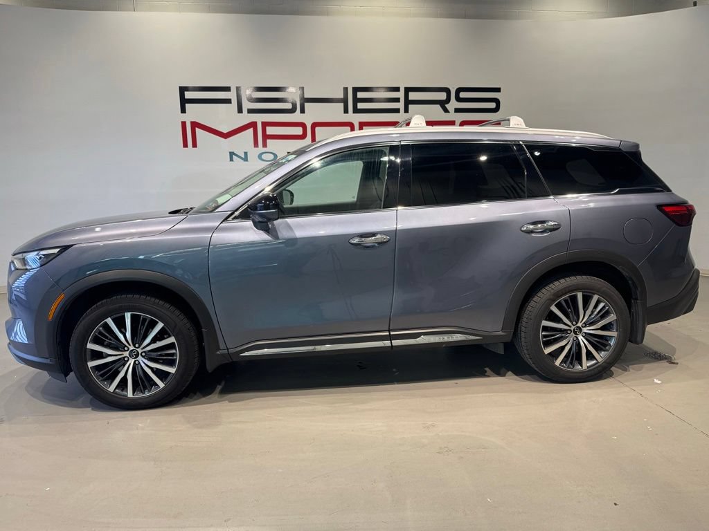 Used 2023 INFINITI QX60 Sensory w/ Cargo Package AWD/4WD image 3