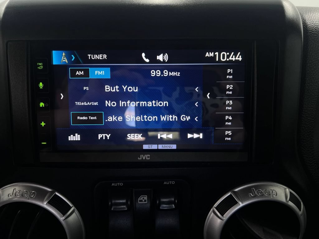 Used 2013 Jeep Wrangler Rubicon w/ PWR Convenience Group AWD/4WD image 16