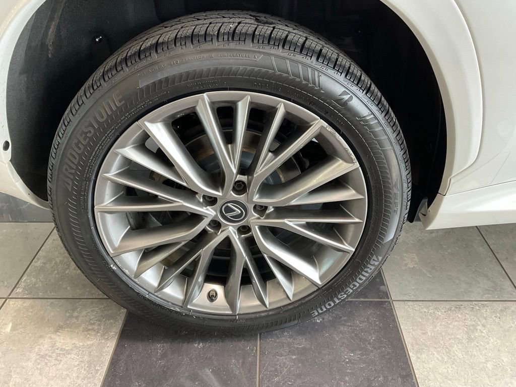 Used 2023 Lexus NX 350h AWD image 7