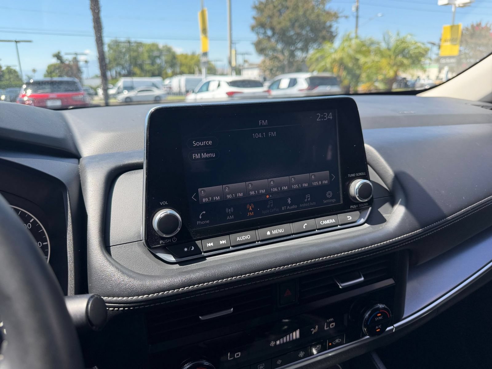 Used 2025 Nissan Rogue SV FWD image 20