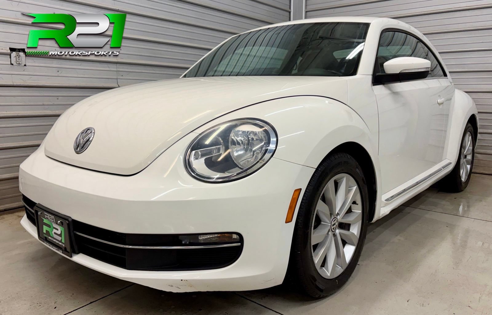 Used 2013 Volkswagen Beetle TDI FWD image 1