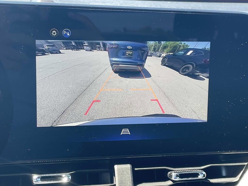 New 2026 Chevrolet Equinox LT image 17