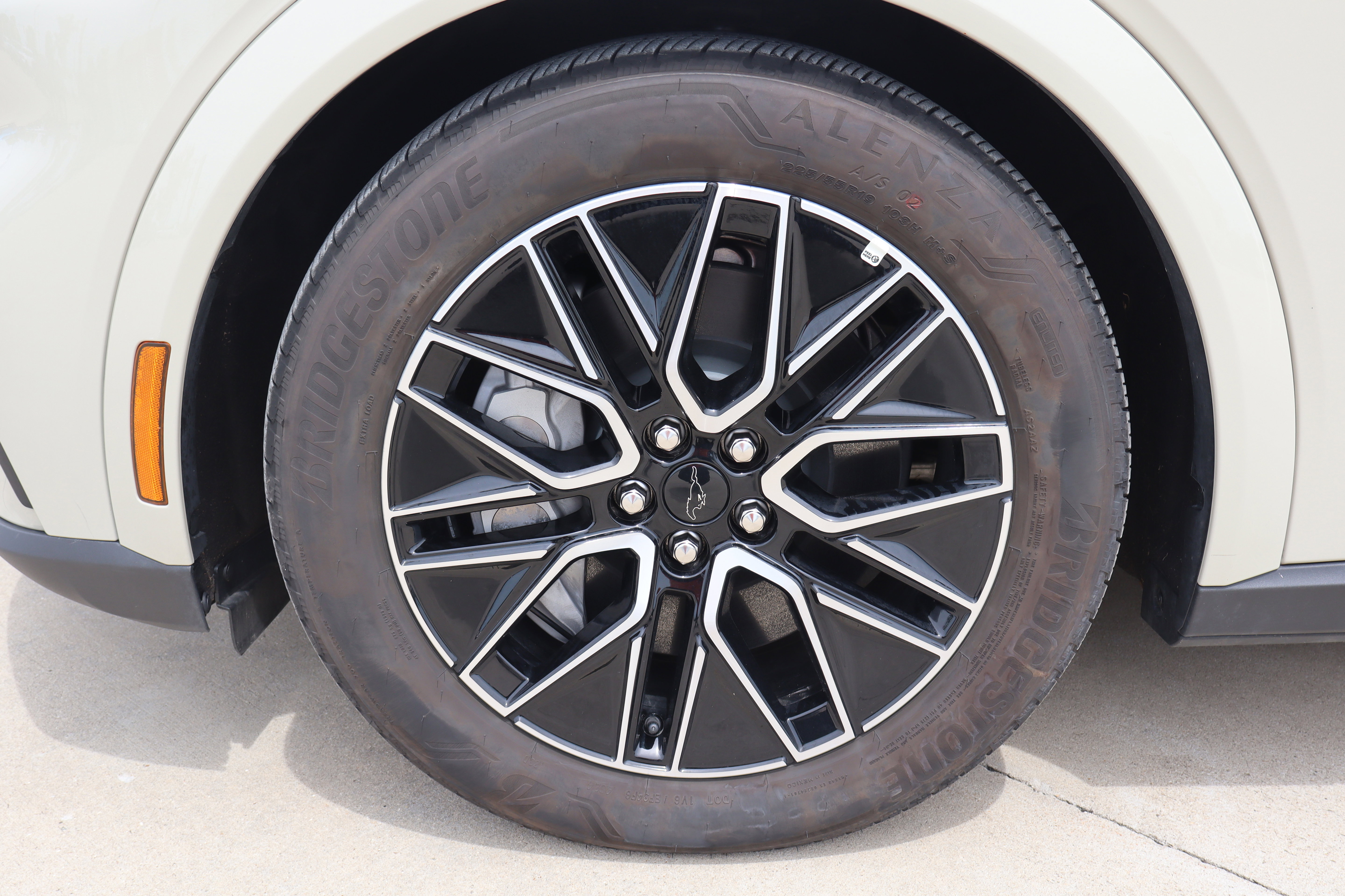 Used 2025 Ford Mustang Mach-E Premium RWD image 28