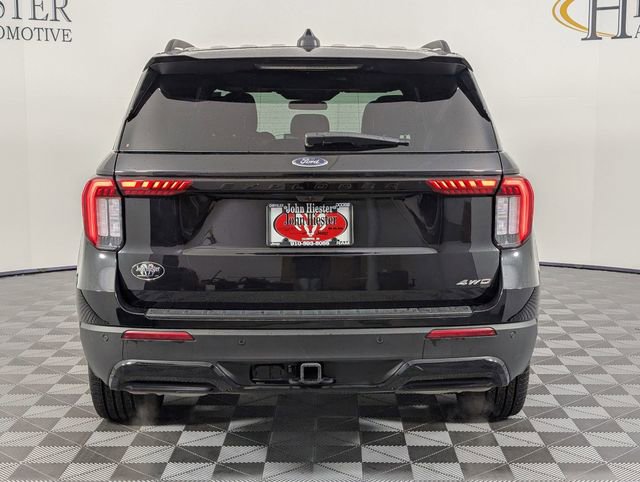 Used 2025 Ford Explorer ST-Line w/ ST-Line Street Pack image 6