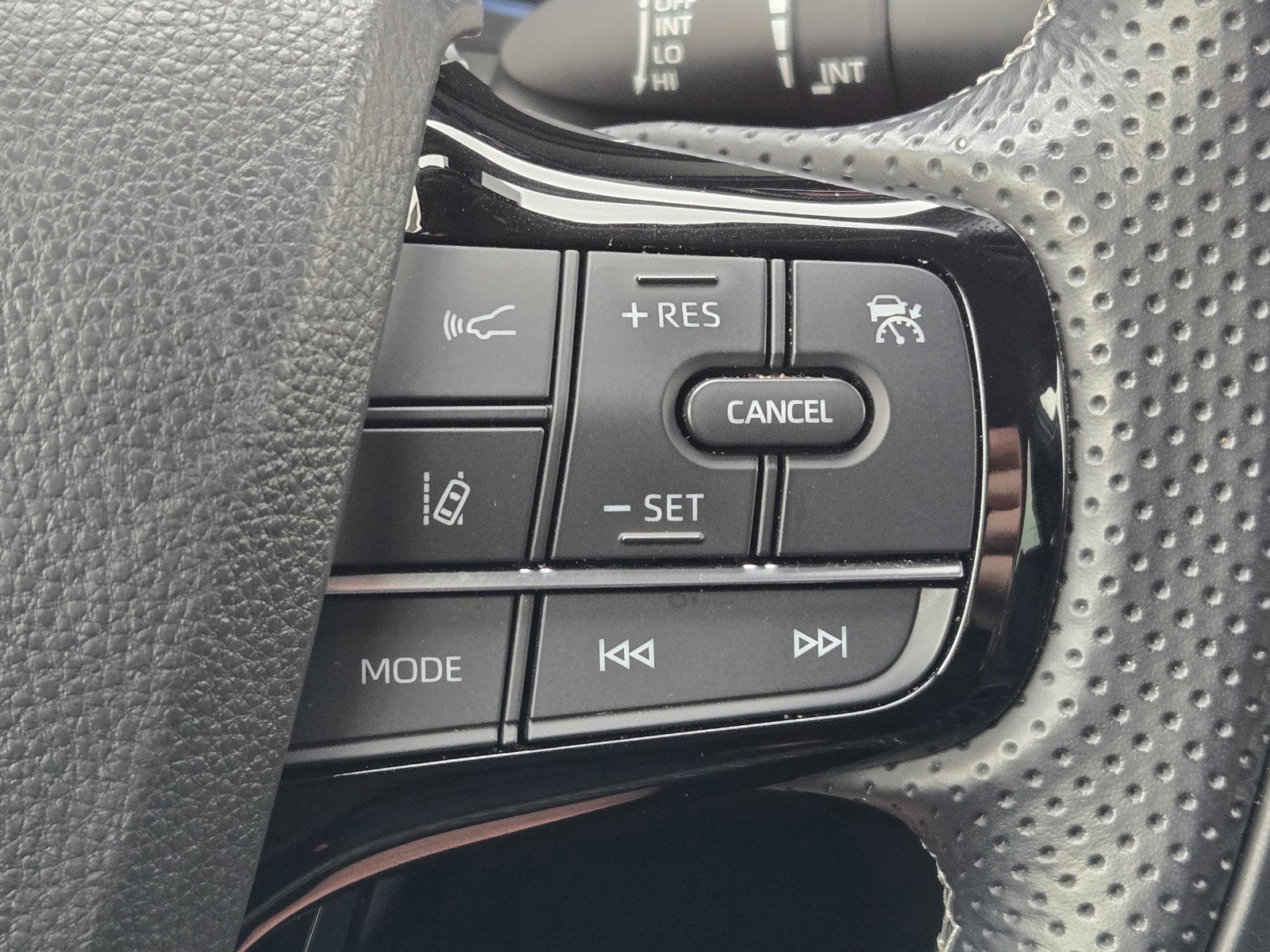 Used 2021 Toyota Mirai XLE w/ Advanced Technology Package image 25