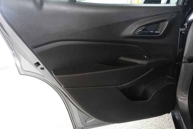 Used 2024 Chevrolet Trax RS w/ Driver Confidence Package FWD image 18