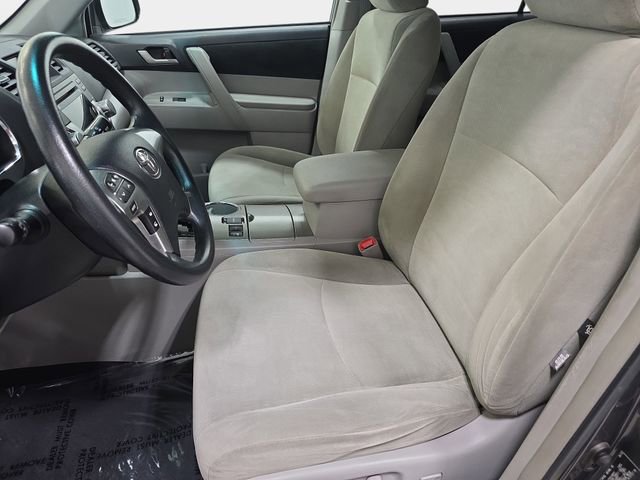 Used 2012 Toyota Highlander 4WD w/ Tech Pkg image 13
