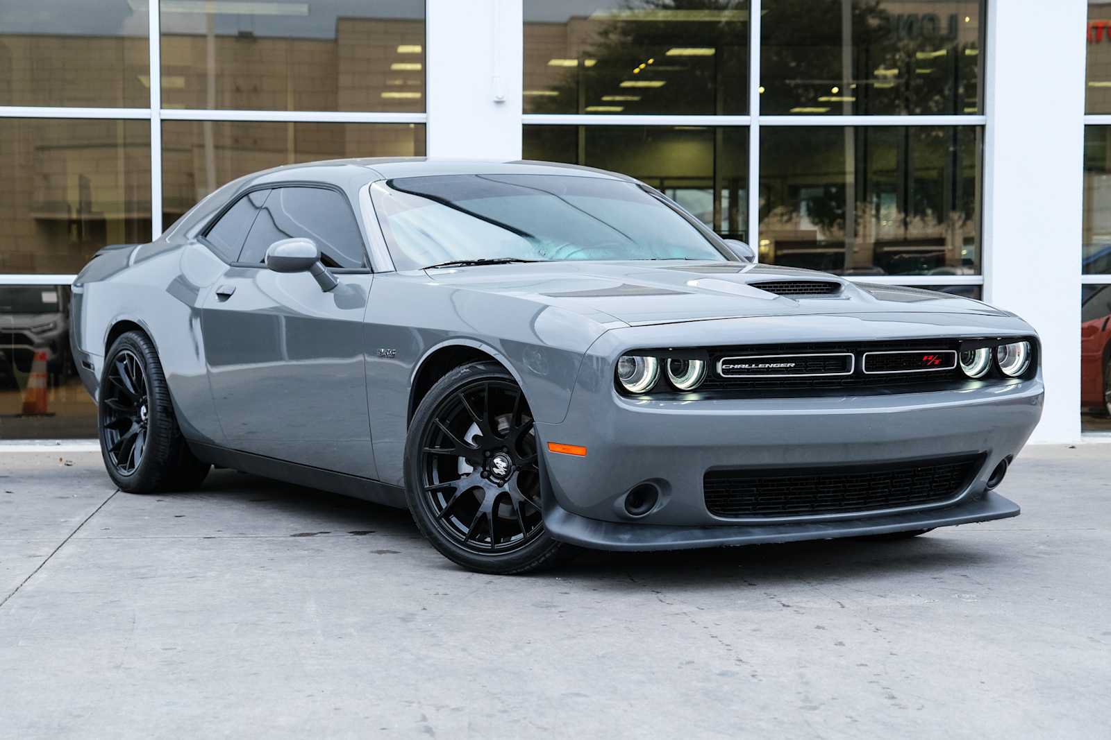Used 2023 Dodge Challenger R/T RWD image 7