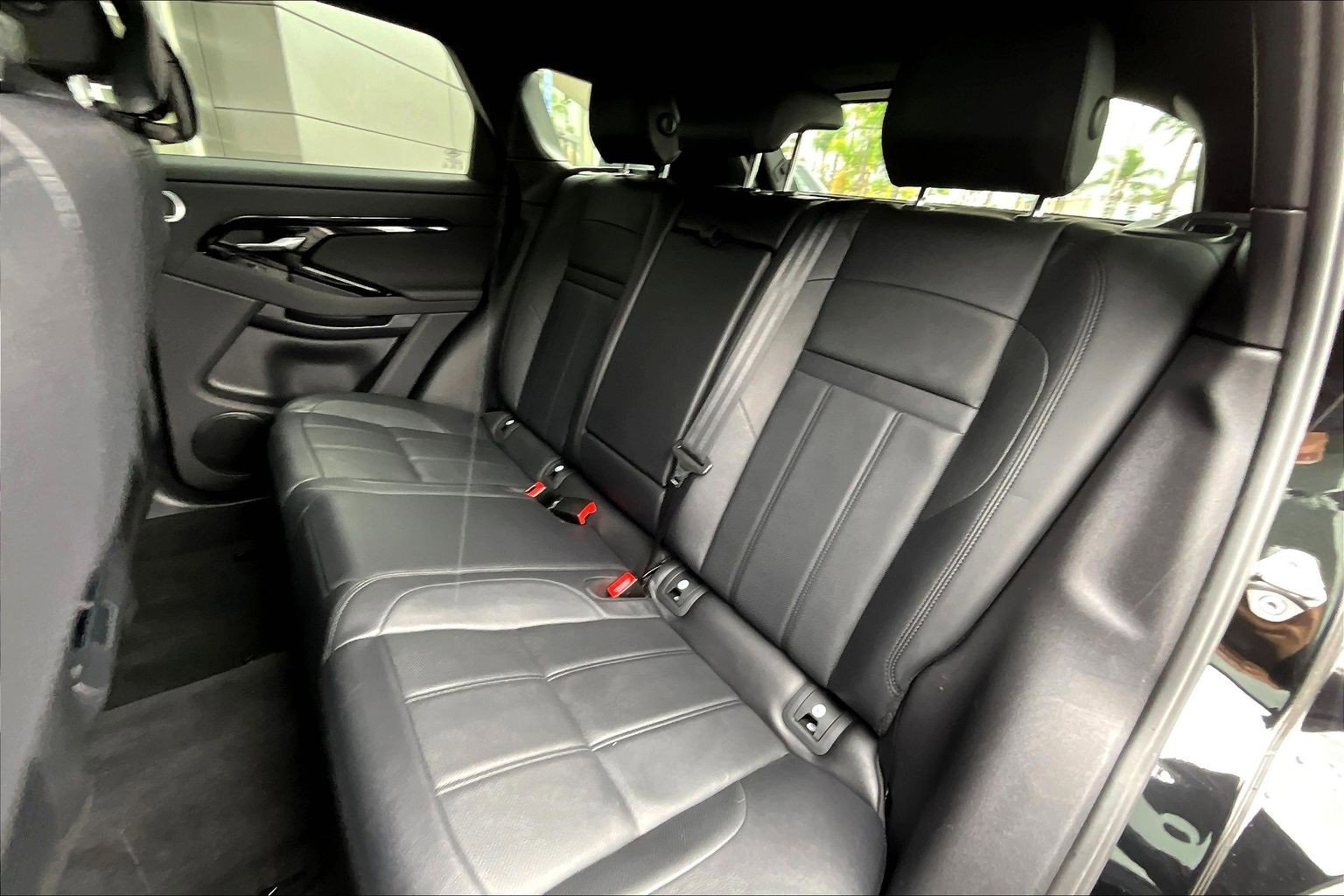 Used 2024 Land Rover Range Rover Evoque Dynamic SE image 26