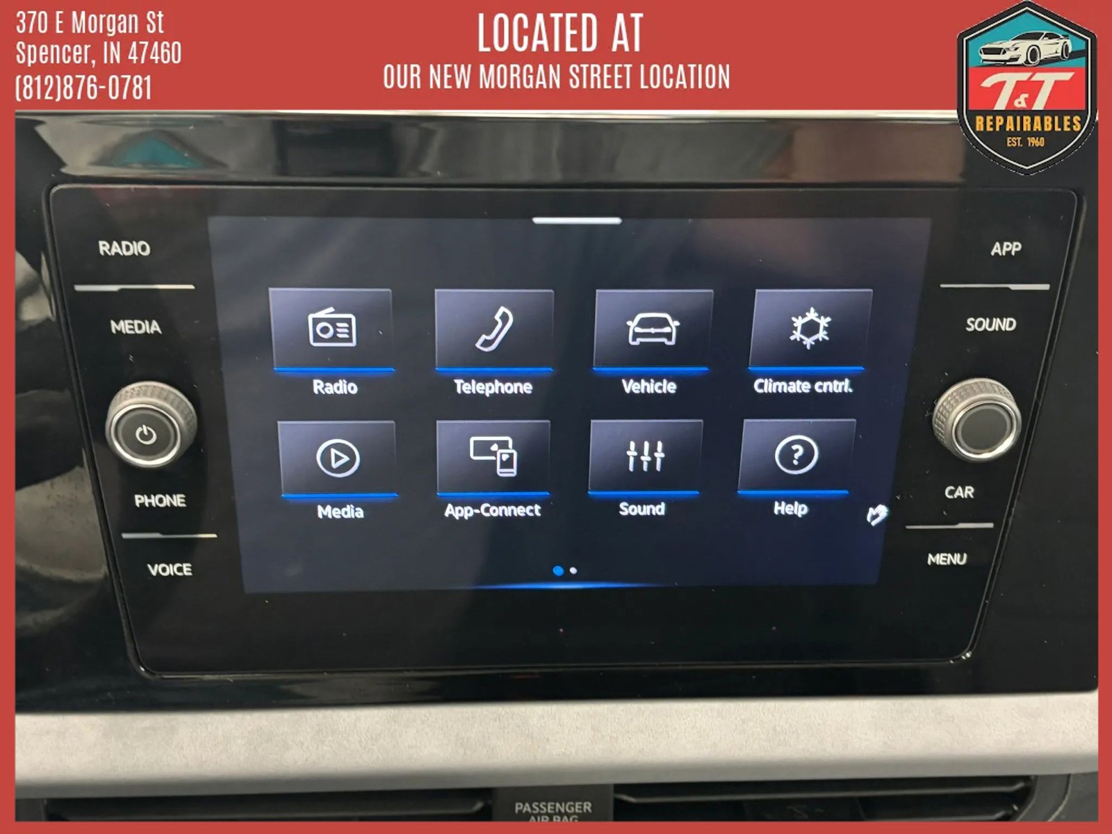 Used 2025 Volkswagen Jetta SE FWD image 25