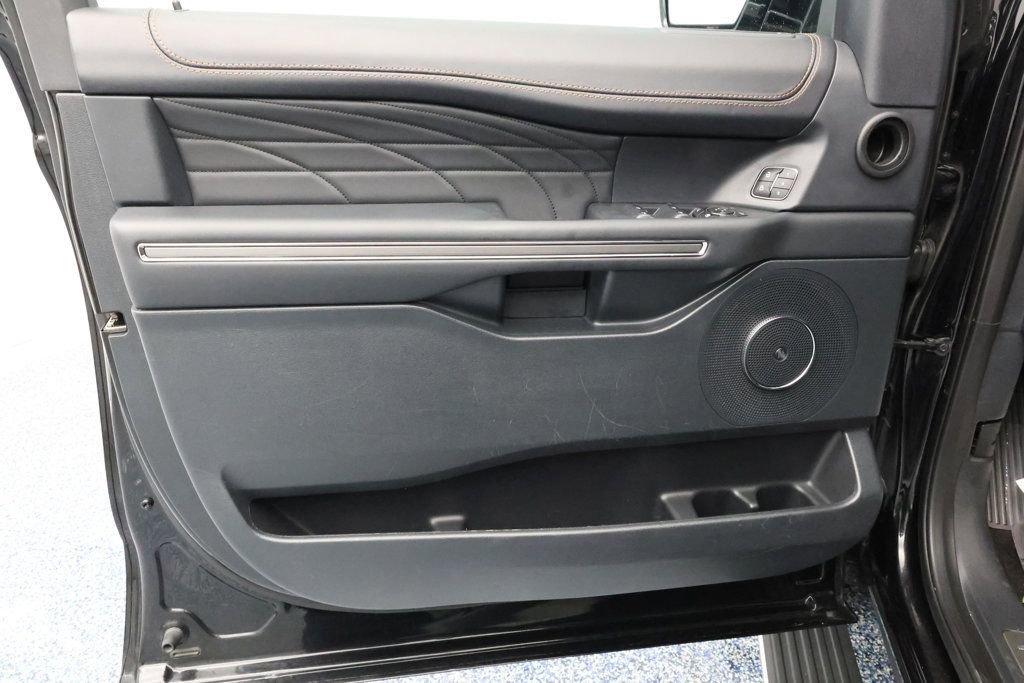 Used 2022 Ford Expedition Max Platinum image 8