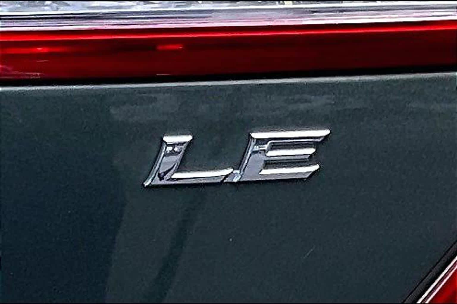Used 2012 Toyota Camry LE FWD image 9