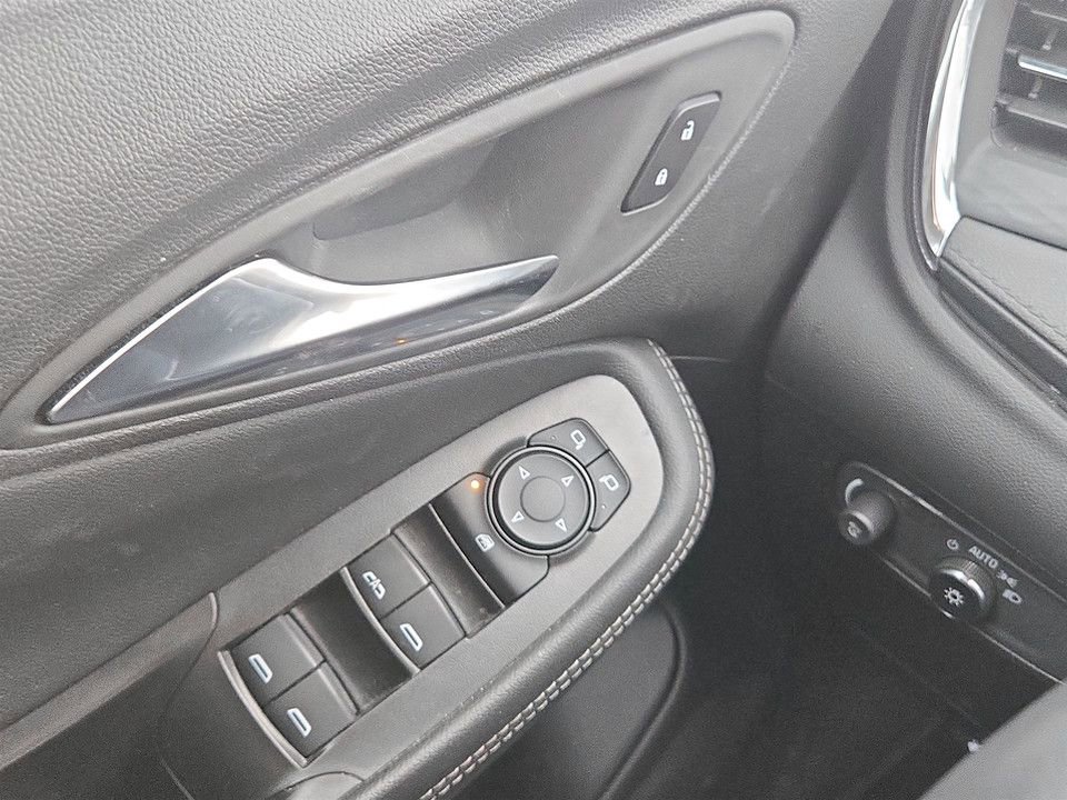 Used 2025 Buick Encore GX Preferred image 22