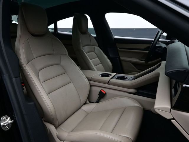 Certified 2022 Porsche Taycan image 17