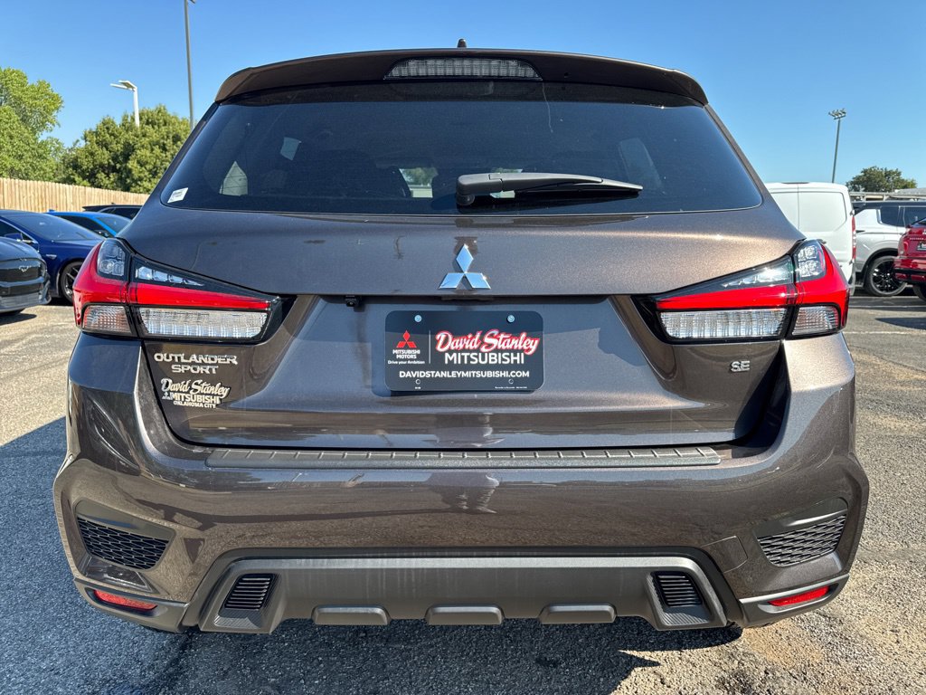 New 2027 Mitsubishi Outlander Sport SE FWD image 5
