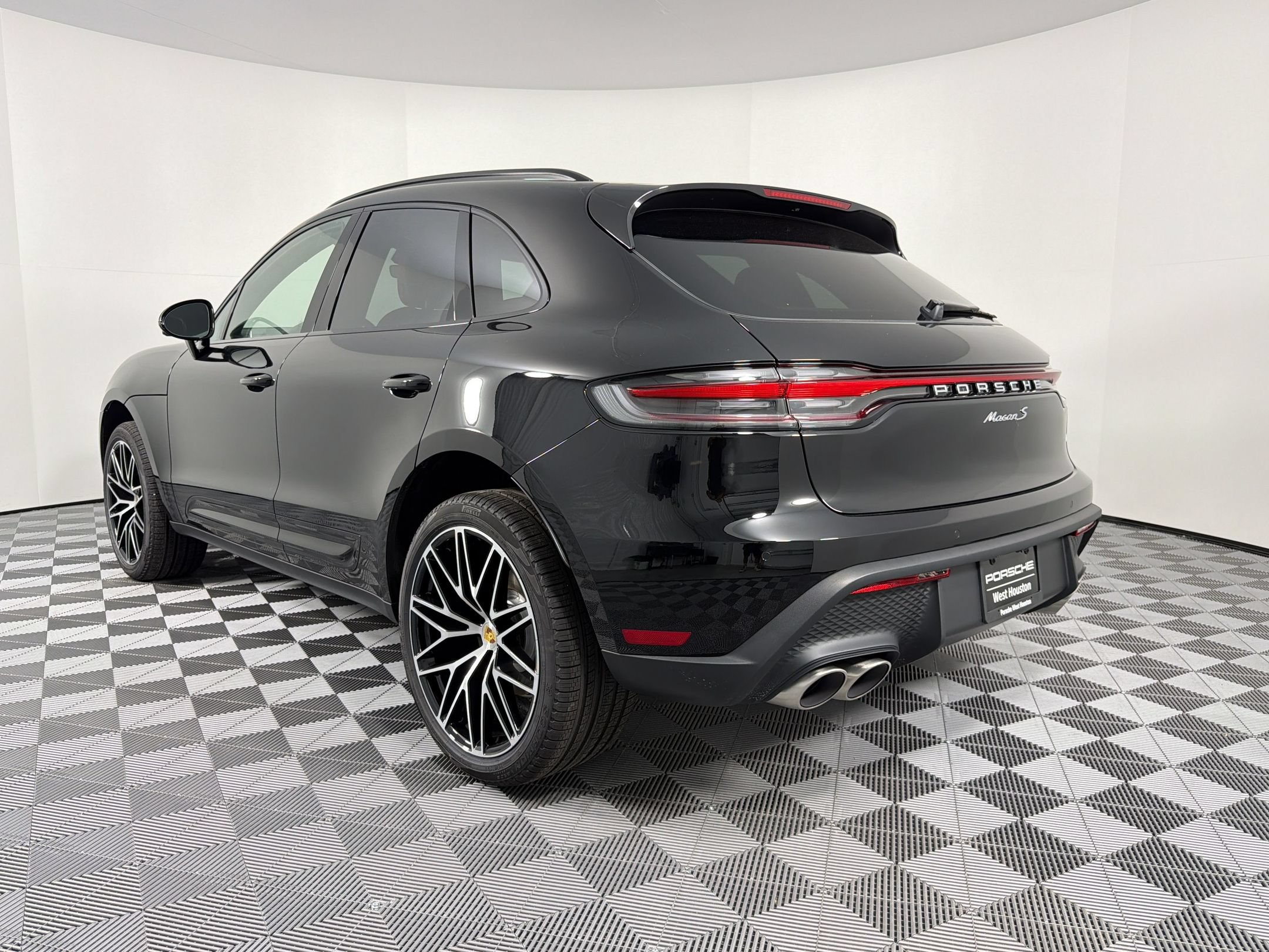 New 2026 Porsche Macan S AWD/4WD image 3