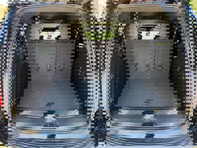 Used 2023 GMC Yukon XL Denali image 26