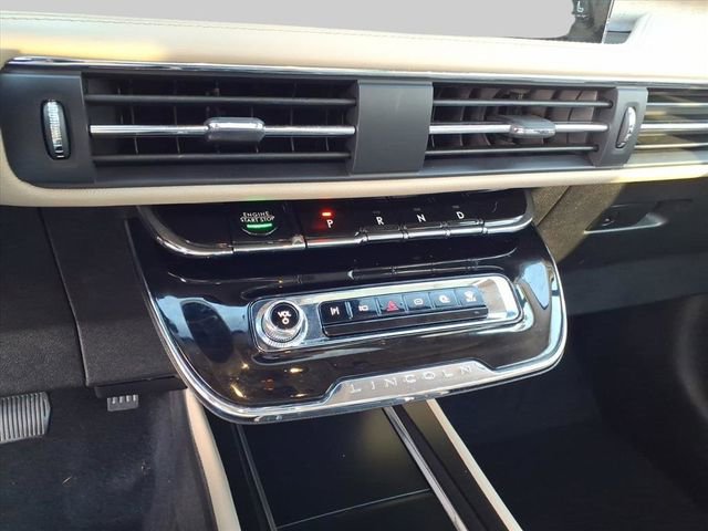 Used 2025 Lincoln Corsair Grand Touring w/ Equipment Group 302A AWD/4WD image 18