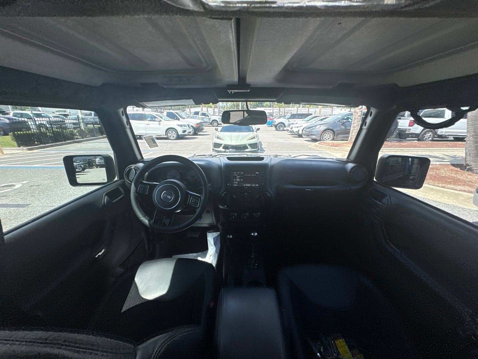 Used 2017 Jeep Wrangler Unlimited Sahara AWD/4WD image 20