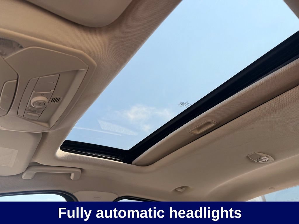 Used 2015 Ford Focus SE w/ Equipment Group 201A FWD image 21