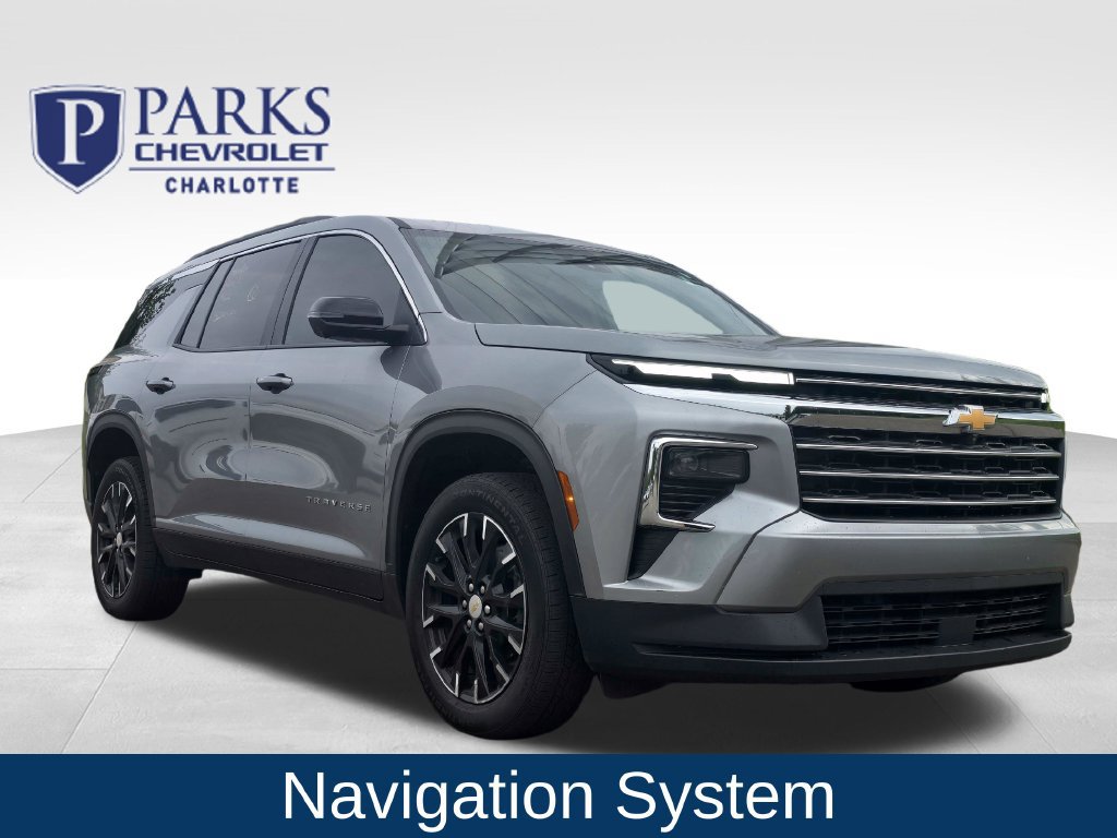 Used 2025 Chevrolet Traverse LT w/ Sun and Wheel Package