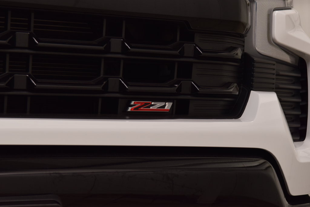 Used 2024 Chevrolet Silverado 1500 LT Trail Boss w/ Convenience Package II AWD/4WD image 16