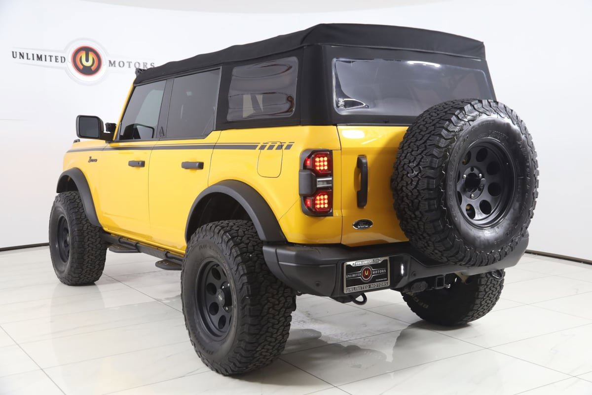 Used 2021 Ford Bronco Black Diamond AWD/4WD image 4