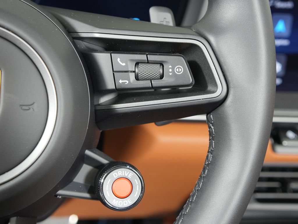 New 2026 Porsche 911 Carrera RWD image 31