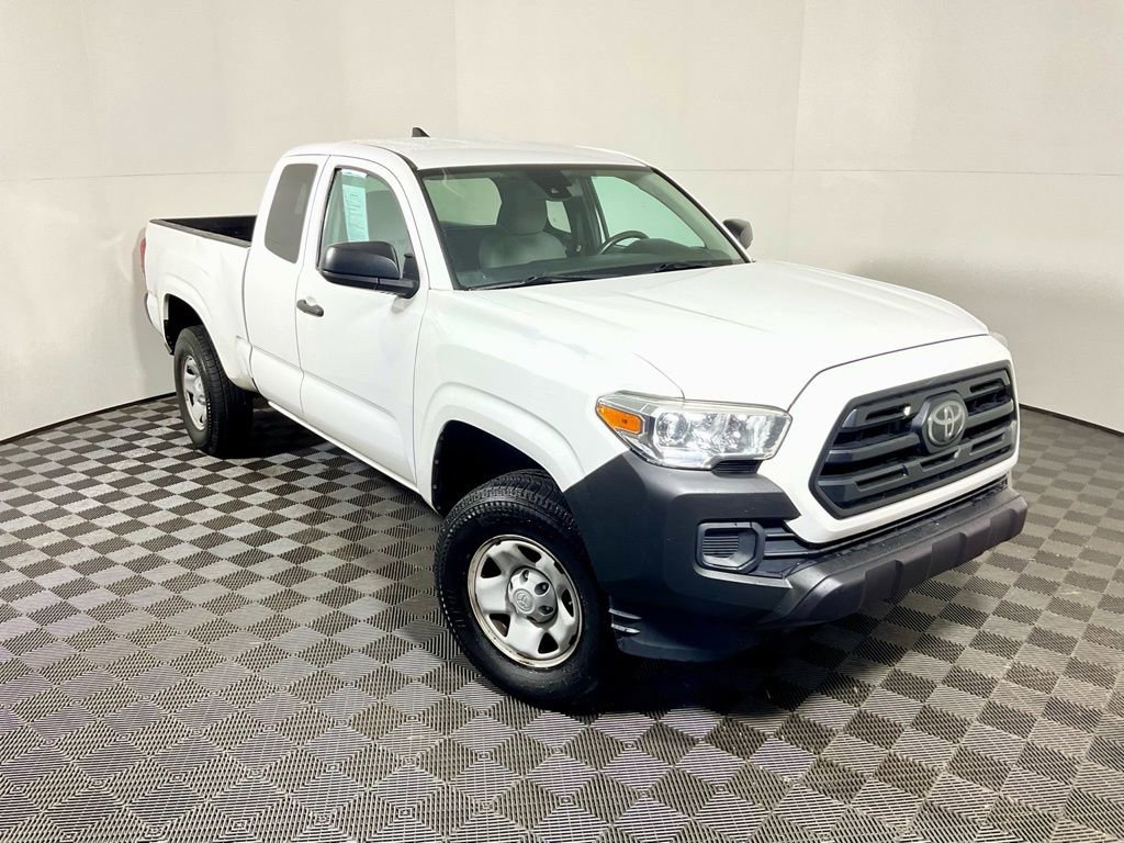 Used 2019 Toyota Tacoma SR image 3